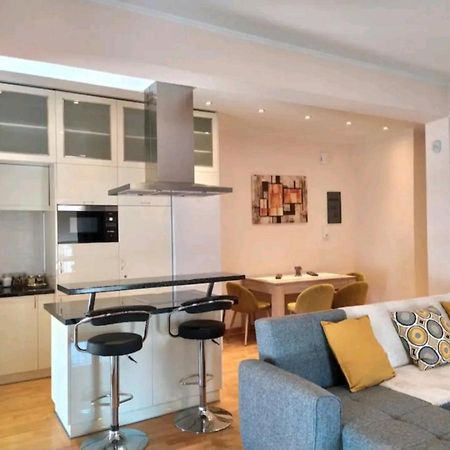 Stylish -Modern Apartment Heart Of Marousi Athén Kültér fotó